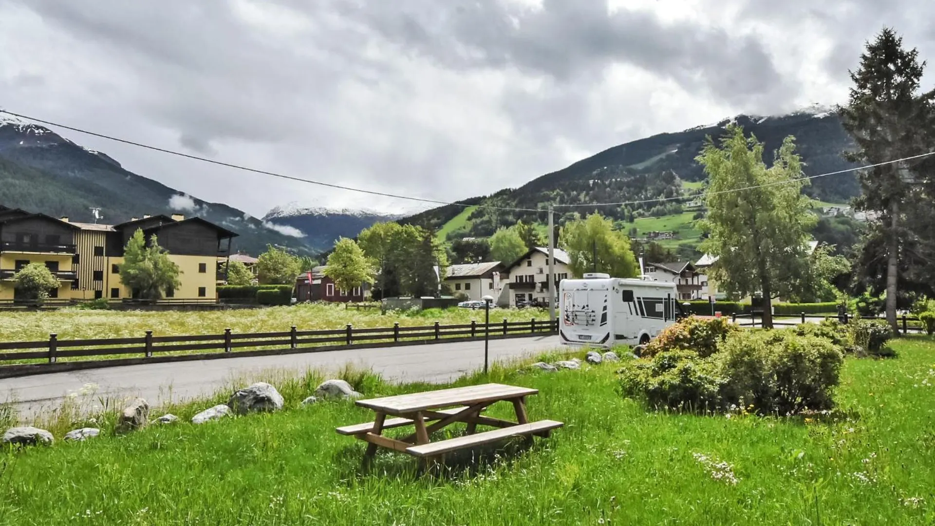 Apartment Ai Ronchi By Interhome Bormio İtalya